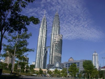 The Petronas Towers, Kuala Lumpur, Malaysia jigsaw puzzle