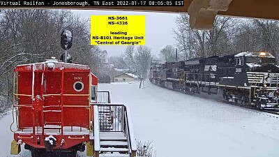 NS-3661,NS-4326 leading NS-8101 (hu   "Central of Georgia ") in the snow