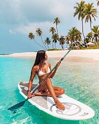 Tropical paddle surf